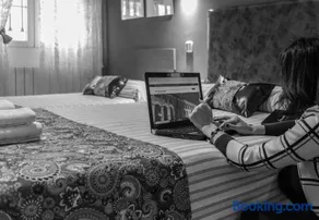 Apartamento deluxe a 10 min del Acueducto I JARDIN I 2 tv I 5G I aparca en la puerta I ubicacion excelente I TODAS las ventanas a la calle - Image 5