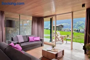 Smaragdresort - Image 1