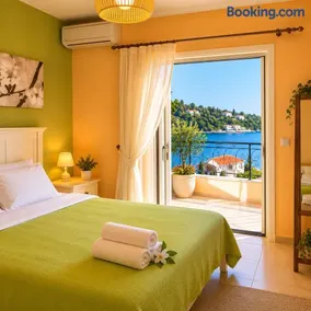 Elaia Boutique Apartments - Image 2
