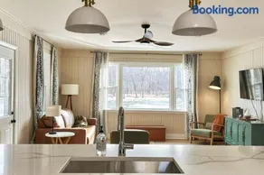 Escape to The Riverfront Hideaway - Image 1