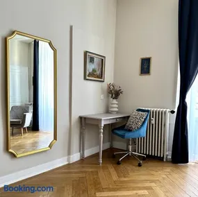 Appartement d exception 100m2 avec Parking - Centre historique - Image 4