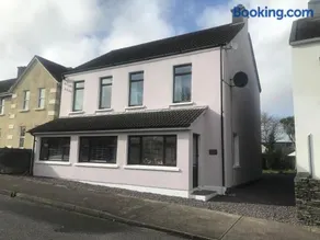 Geraldine House - Image 1