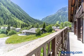 Comfortable, spacious and bright property in Vallorcine Smooth Check-in & Private Parking - Image 3
