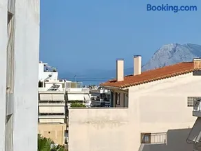 Elina's Spacious Apartment in Patras with private parking - Image 3