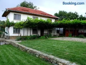 Holiday Home Life - Image 1