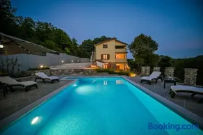 Villa Brbon - Serene Getaway - Image 1