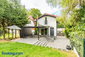 Cute house - Image 1