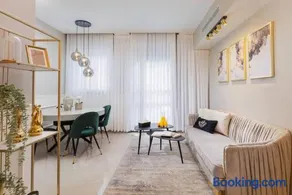 2 Br Apartment In Natanstrauss St Jerusalem Israel - Image 2