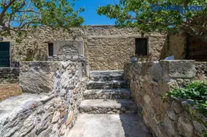 Petrakis Cretan Homes - Image 2