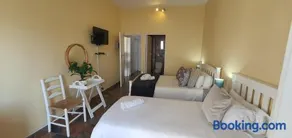 Point Village Guest House - Image 4