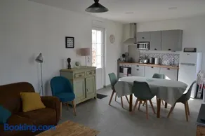 Le Cottage - Image 2