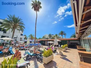 Colon II apartment with aircon, pool bar, beachside - Playa De Las Américas - Image 2
