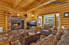 Cub's Cabin / Charming 3-Bedroom Log Cabin Near Big Bear Lake - Image 1