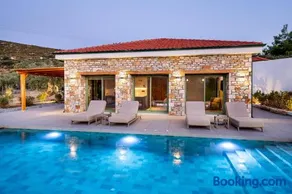 NOMAS VILLAS With Private Pool - Image 2
