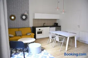 Cosy apartment ideally located in the Old Town - Image 3