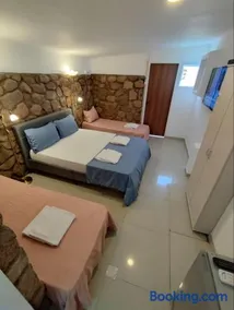 Guest House "Villa Klara Eilat" Heated pool and sauna all year round - Image 1