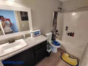 Evergreen House - Image 4