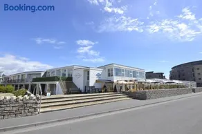 Westpoint Apartments - Image 2