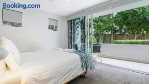 Blue Bay Luxe 3br Coastal Retreat W Ocean Glimpses - Image 3