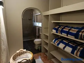 SMAPERS GUESTHOUSE - Image 5