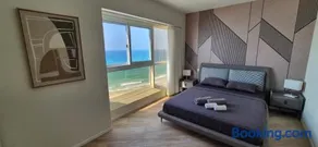 Urban Beach Apartments - Image 1