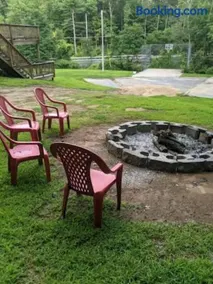 Cozy, Pets, Coffee, B-Ball, Fire Pit, BBQ - Image 5