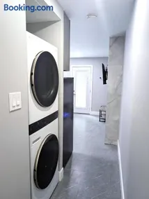Independent unit in historical house close to NYC - Image 2
