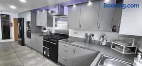 Bridge St 6 Bedroom House - Tranent - Image 5