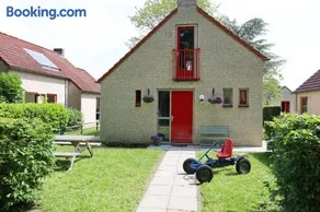 7 person House with swing, firepit, hammock, garden, swimming lake, child friendly, in- and outside playground, and great coffee - Image 3