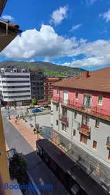 Piso Pura Gascona, centro de Oviedo con Parking - Image 3