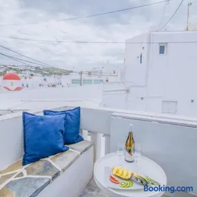 Like a white seagull in Mykonos! - Image 3
