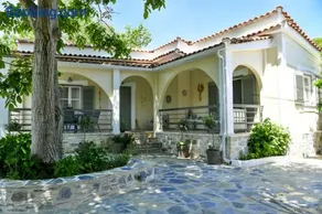Vague Summer House - Image 3