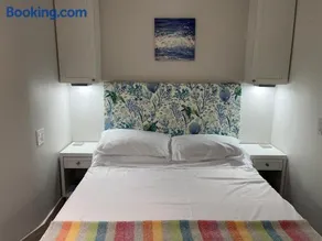The Pod, access to Pool & Beach Club, Sunset Crest - Image 3