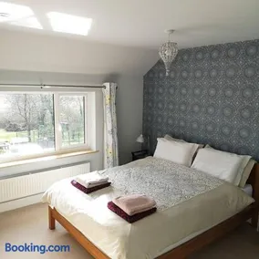 Hide on the Hill Cottage - Image 5