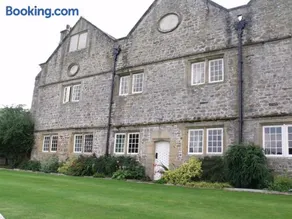 Braithwaite Hall Bed & Breakfast - Image 3
