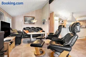 40575-Juelsminde-Pot-Strandby-100 - Image 1
