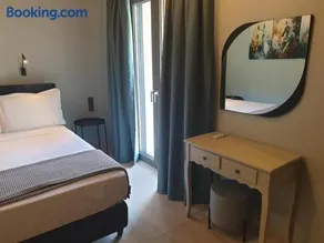 Apollonian Luxury Apartments - Image 3