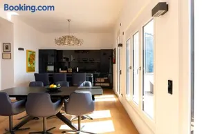BetterStay Apartment with Pool and Sea View - Image 5