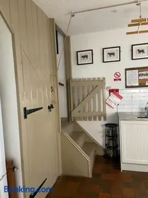 Middle Cottage - Image 5