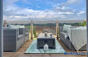 Ribble Valley Lodge Retreat - Image 2