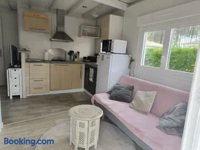 Chalet en Parc résidentiel pour 4 personnes à proximité de la plage - Image 2