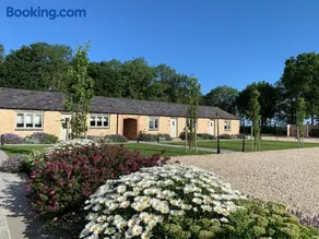 Briary Cottages at Iletts Farm - Image 1