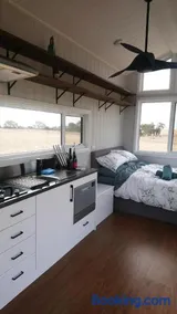 Hounds Run Tiny House - Grampians Vineyard Stay - Image 5
