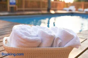 Cabin Resort - Image 3
