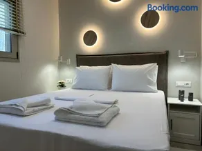 Armonía Small Luxury Apartments - Image 1