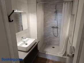 Grande maison, jusqu’à 14 personnes, calme entre forêt et montagne - Image 4