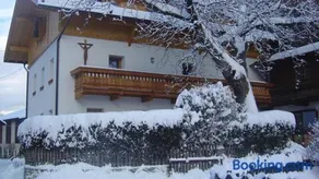 Kundlerhof - Image 1