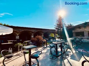 Hipodruma Resort & Pool - Image 4
