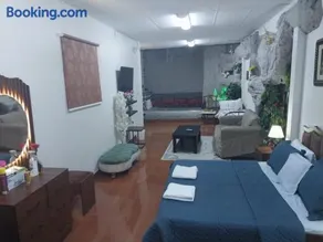 Studio Apartment - Image 4