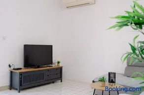 Large and charming apartment near beach with big & sunny terrace - Image 5